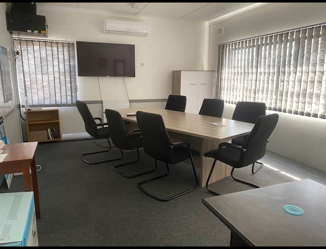 1,345M² FACTORY TO LET IN PINETOWN CENTRAL